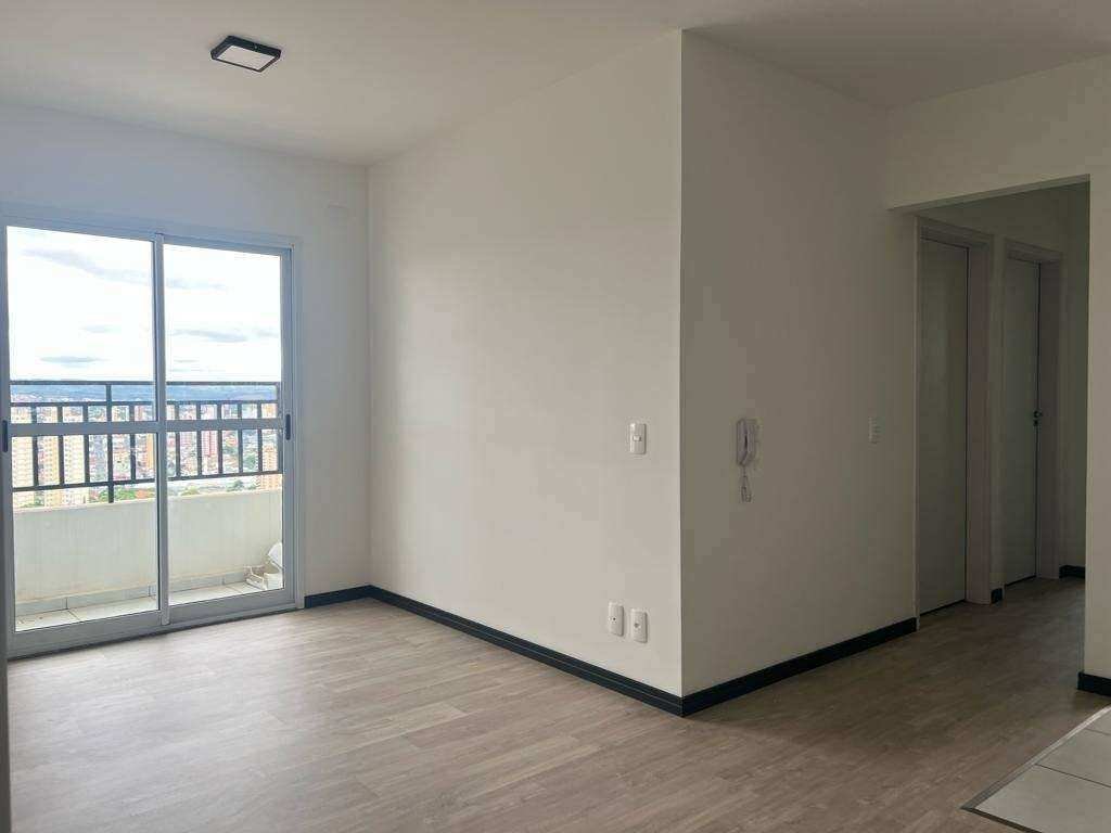 Casa de condomínio à venda, com 3 quartos, 132m²