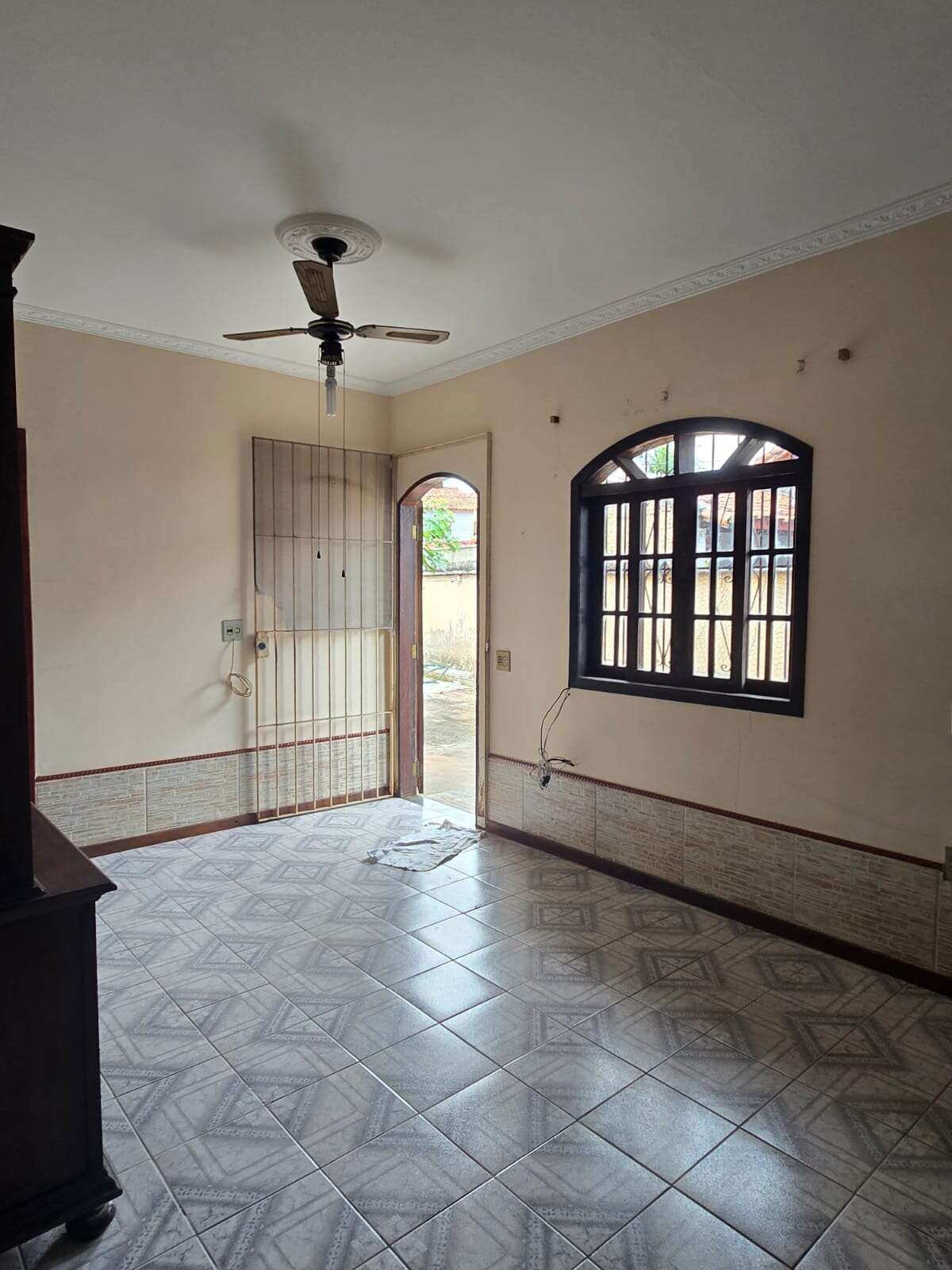  - Casa à venda, com 3 quartos, 136m²