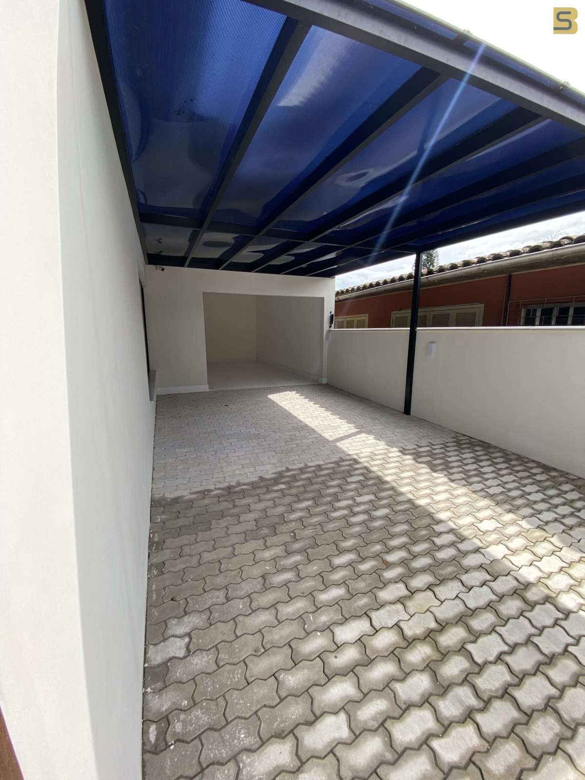  - Casa à venda em Criciúma, Santa Bárbara, com 3 Suítes, 196m²