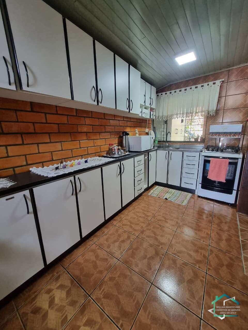  - CASA NO BAIRRO BRASÍLIA