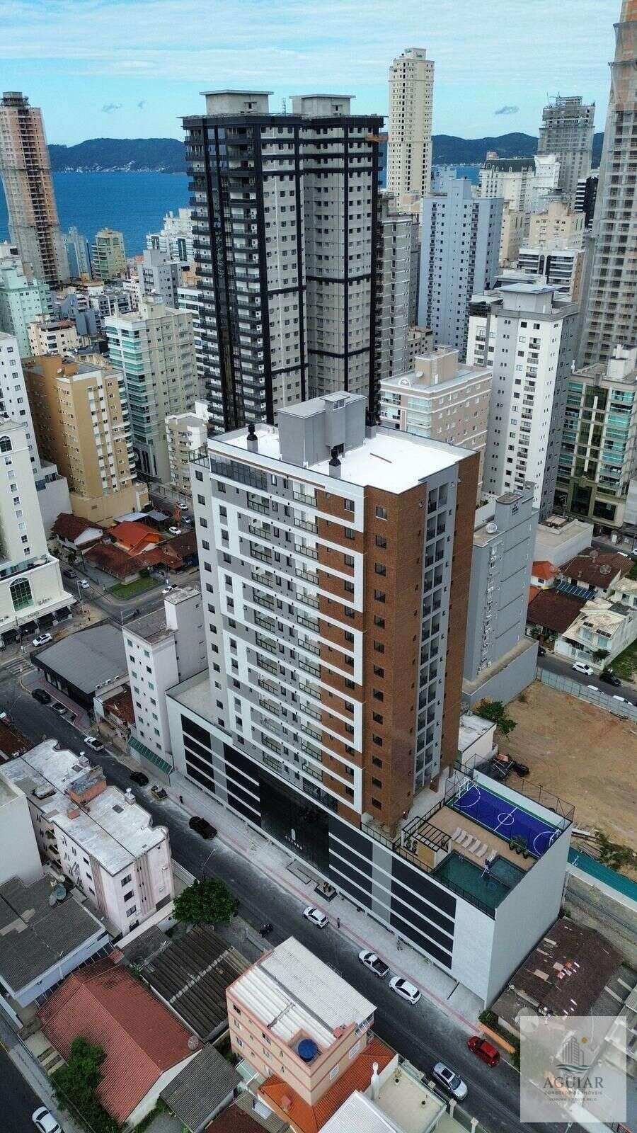 Apartamento à venda com 3 quartos - Meia Praia,Itapema