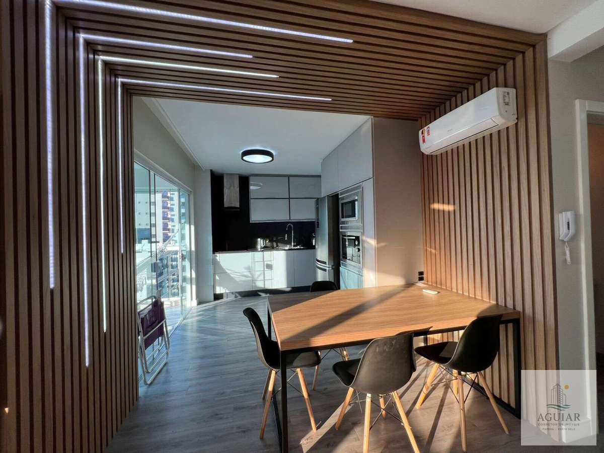  - Apartamento Mobiliado de 3 Suítes e 2 Vagas em Meia Praia – O Lar dos Seus Sonhos!