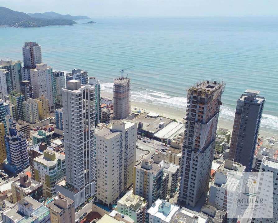  - Cobertura de Luxo no 26º Andar em Meia Praia, Itapema – 259m² com 4 Suítes e Área de Lazer Completa