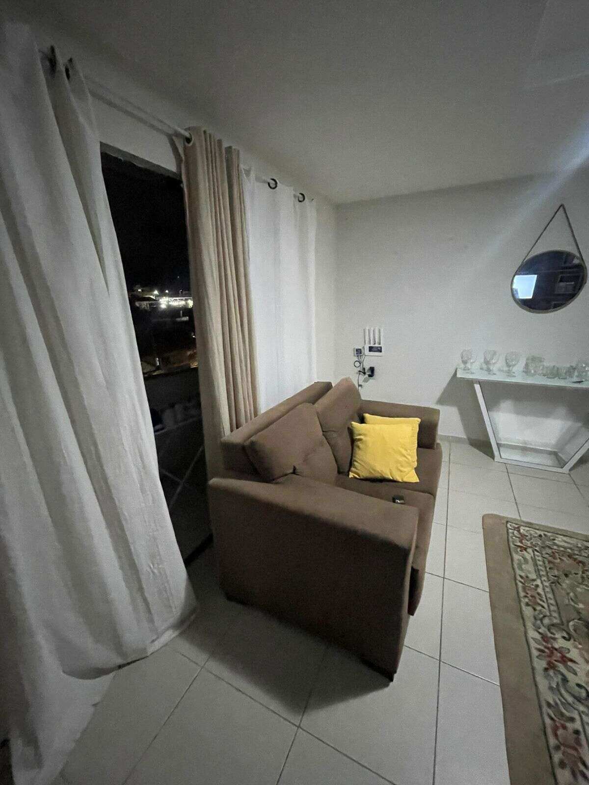 Apartamento à venda com 3 quartos - ,