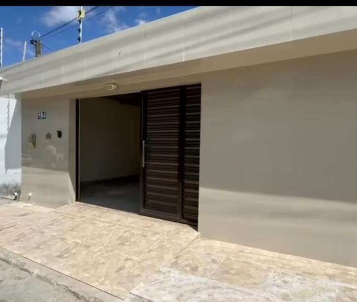Casa à venda com 2 quartos - ,