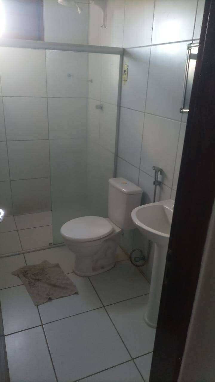 Casa à venda com 3 quartos - ,