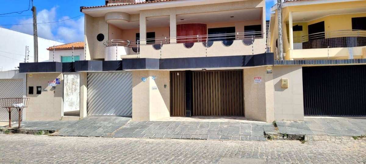 Duplex à venda com 5 quartos - ,
