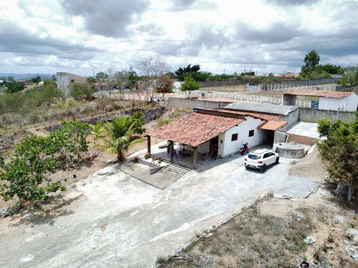 Chácara à venda com 3 quartos - ,