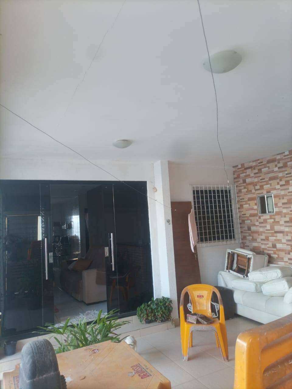 Casa à venda com 2 quartos - ,