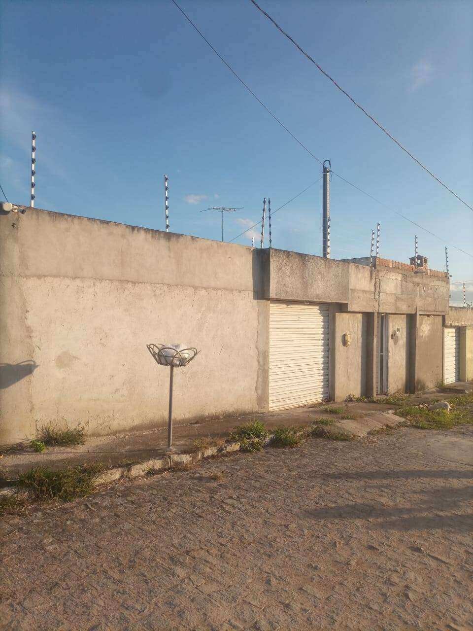 Casa à venda com 2 quartos - ,