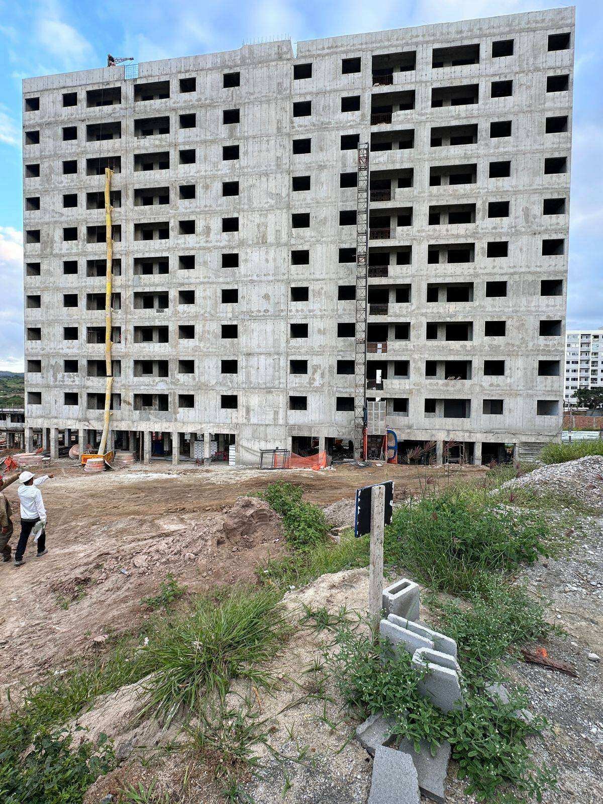 Apartamento à venda com 2 quartos - ,