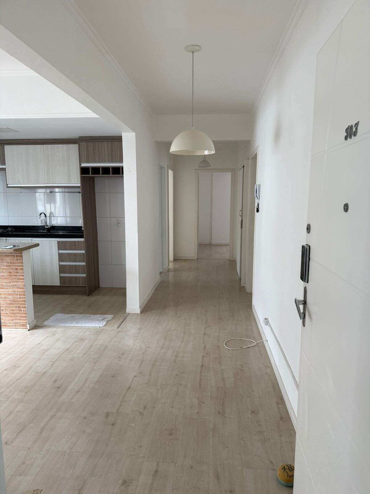  - Apartamento à venda, com 3 quartos, 106m²