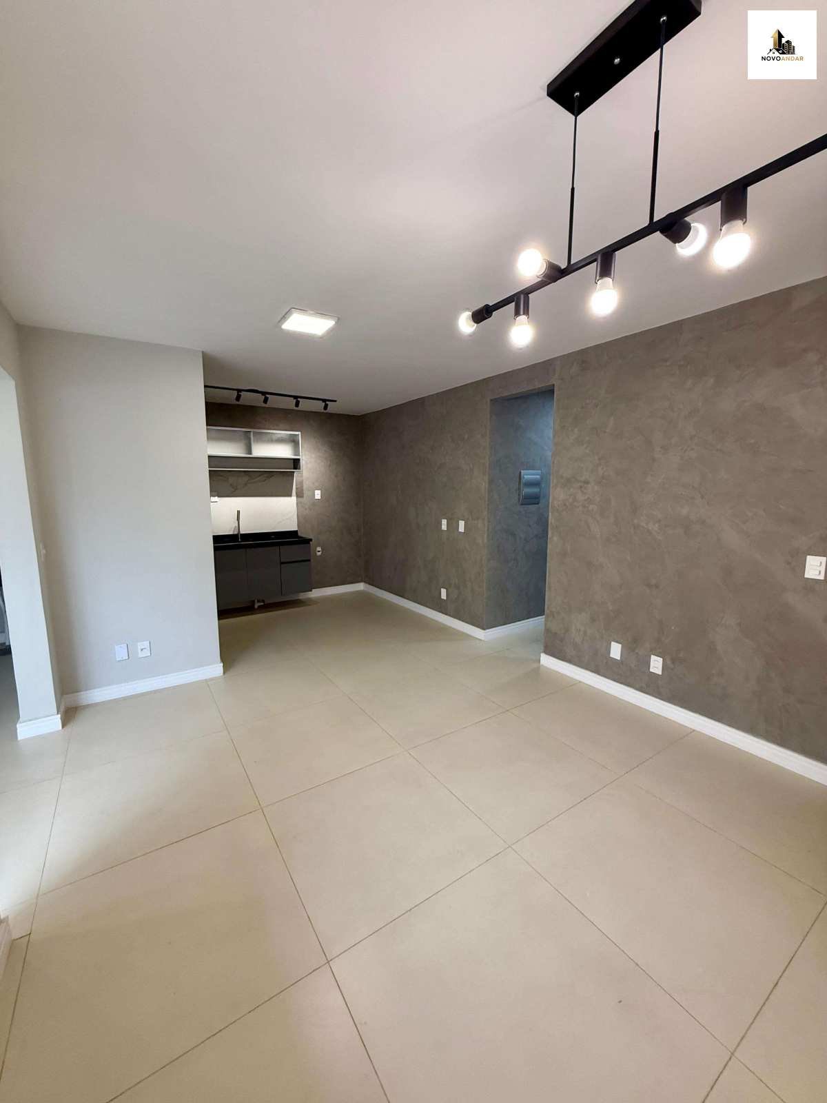 Casa de condomínio à venda com 2 quartos, 110,23m² - Olaria,Canoas