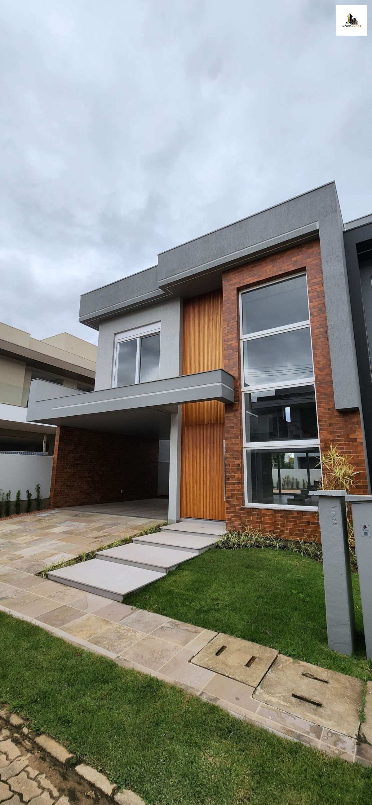 Residência de Alto Padrão no Condomínio Las Brisas – Canoas/Igara 3 Suits - NOVO ANDAR