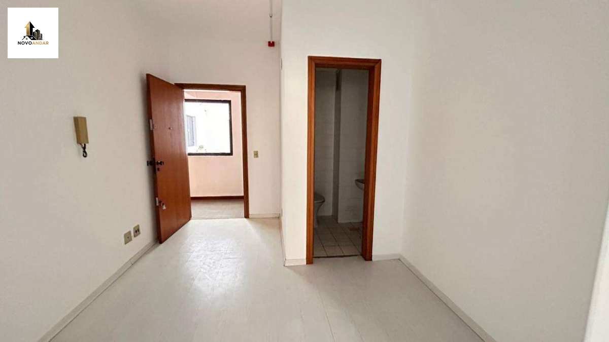  - Sala comercial à venda em Porto Alegre, Floresta, com 1 quarto