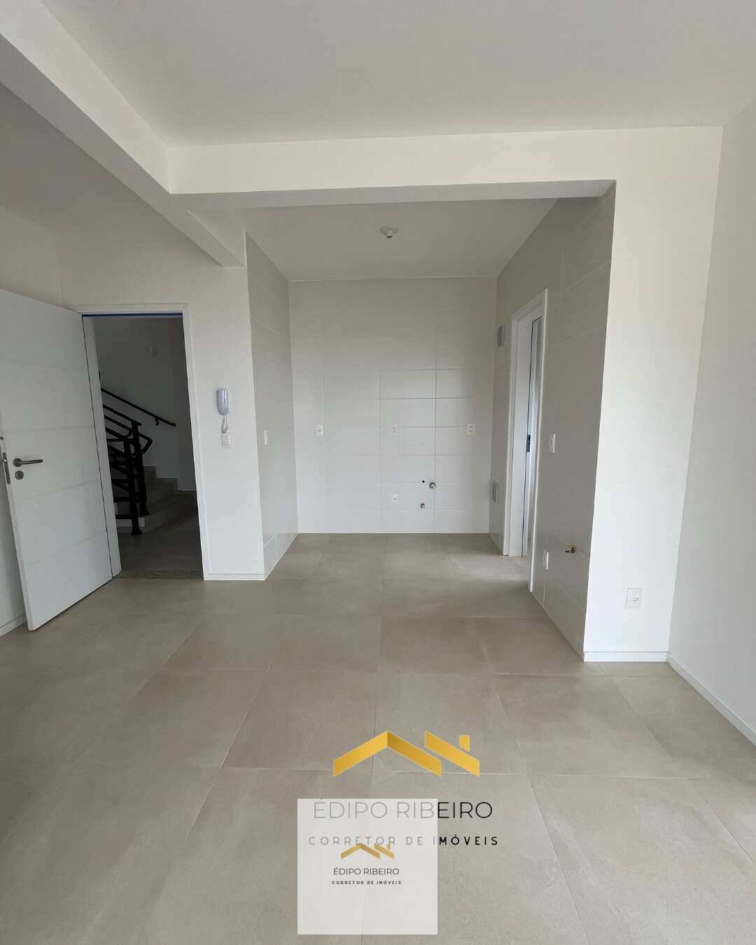 Apartamento à venda com 2 quartos, 64,60m² - VILLAGE,Imbituba
