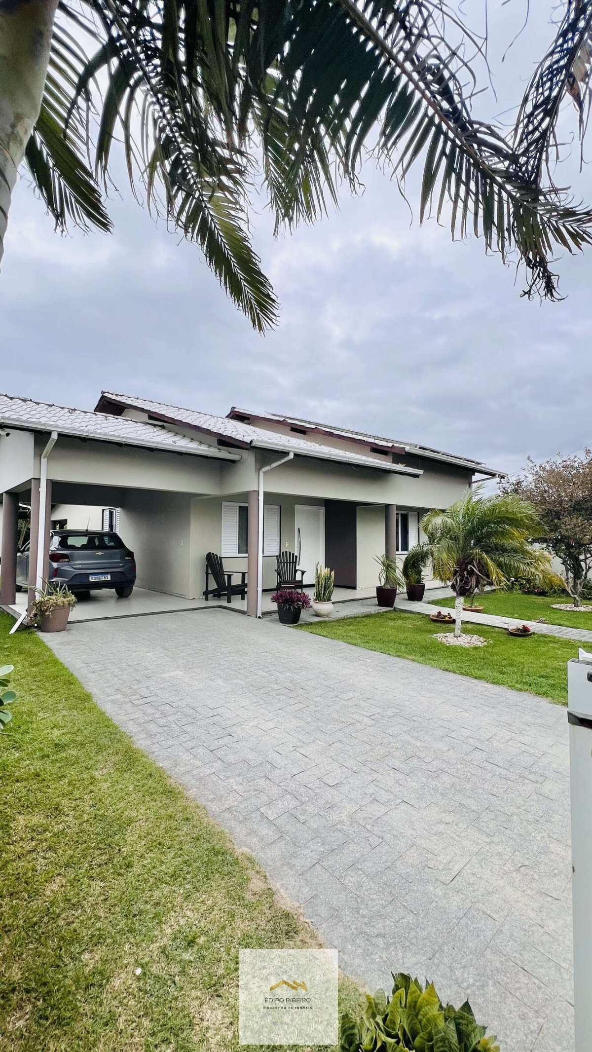 Casa à venda com 3 quartos, 172m² - NOVA BRASÍLIA,Imbituba