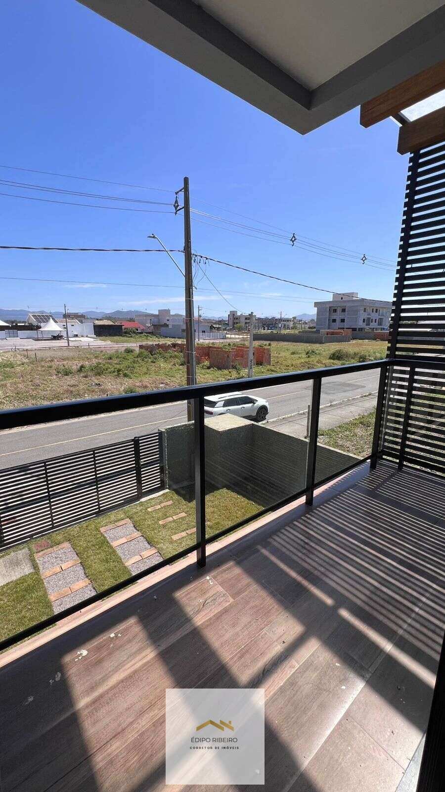 Sobrado à venda com 2 quartos, 83,21m² - ,