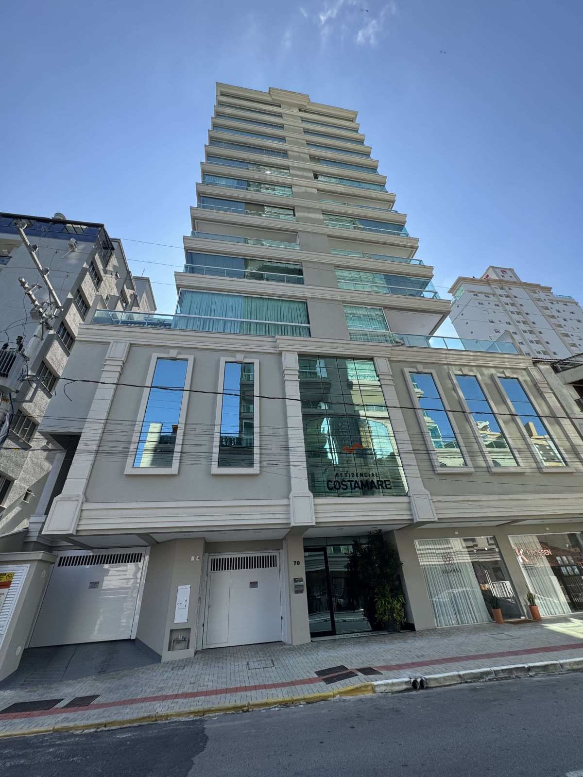 Apartamento à venda em Itapema, Meia Praia, com 4 quartos, 145,00m²