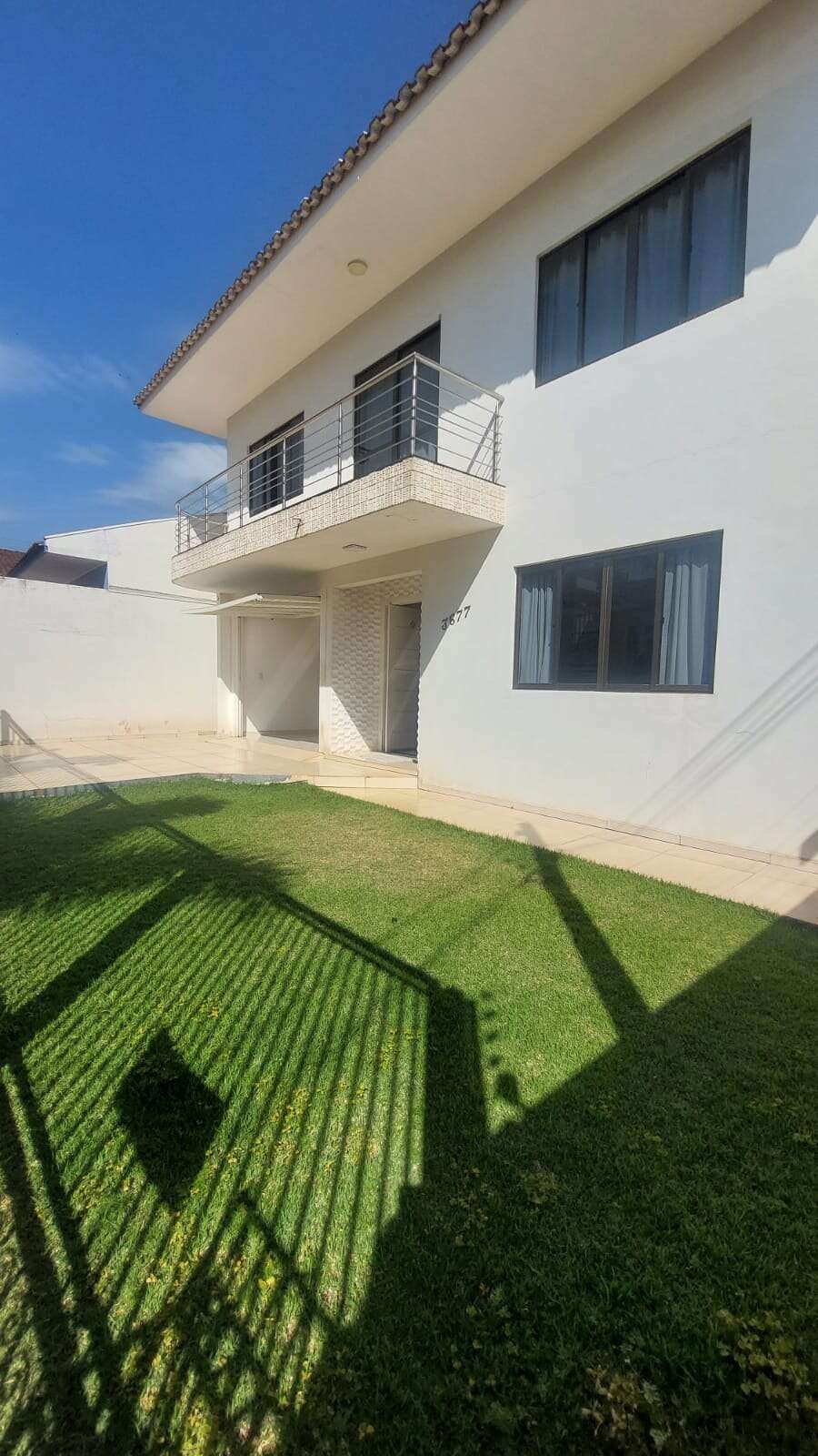 Sobrado, com 3 quartos, 212,33m² - Mariussi Imóveis