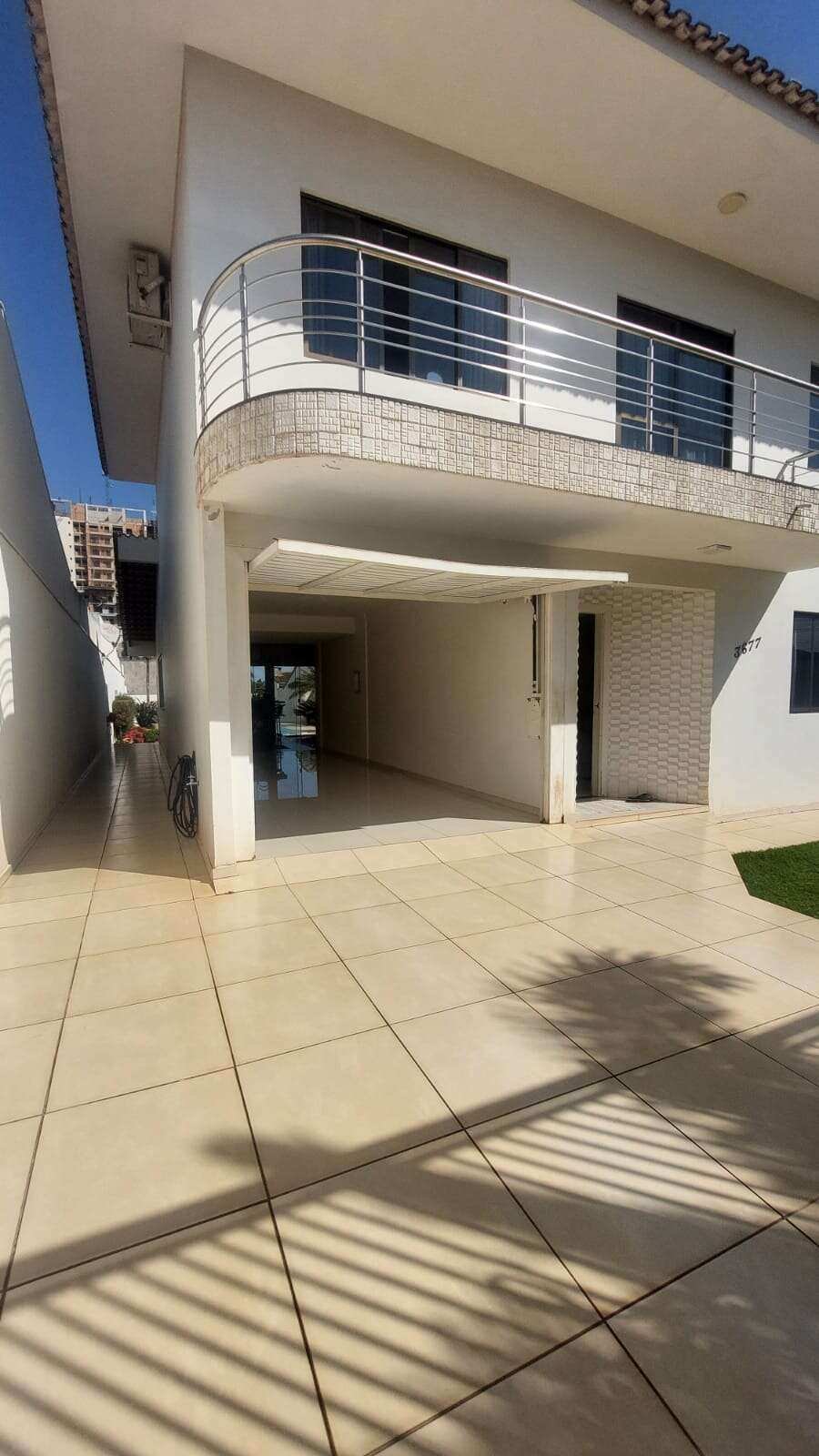 Sobrado, com 3 quartos, 212,33m² - Mariussi Imóveis