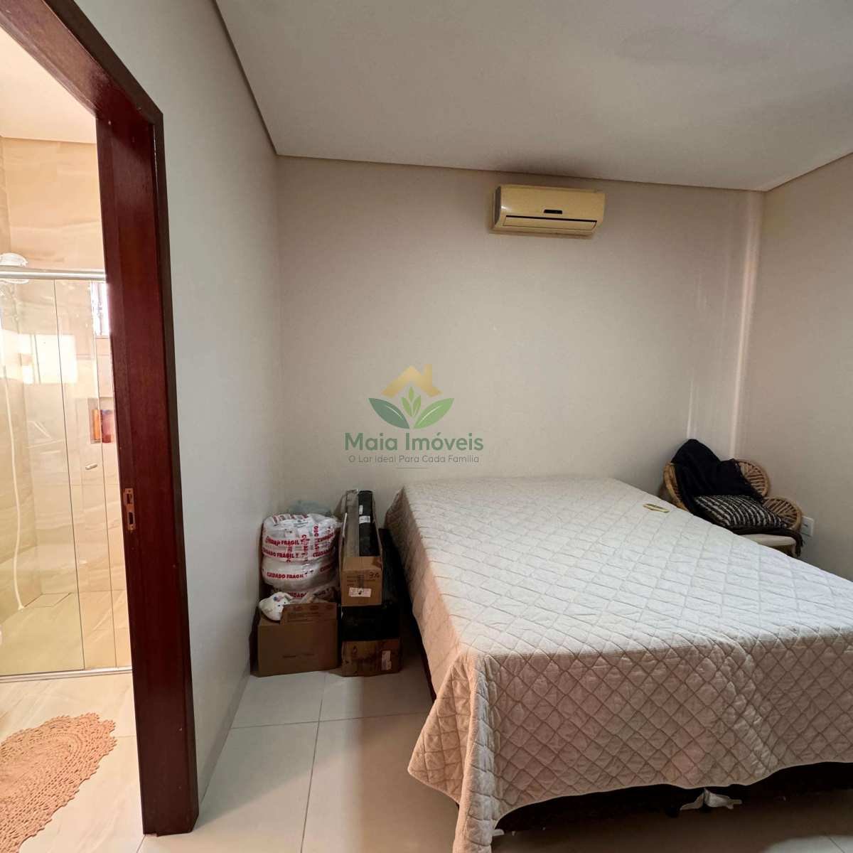 Casa à venda com 3 quartos, 220m² - Foto 10