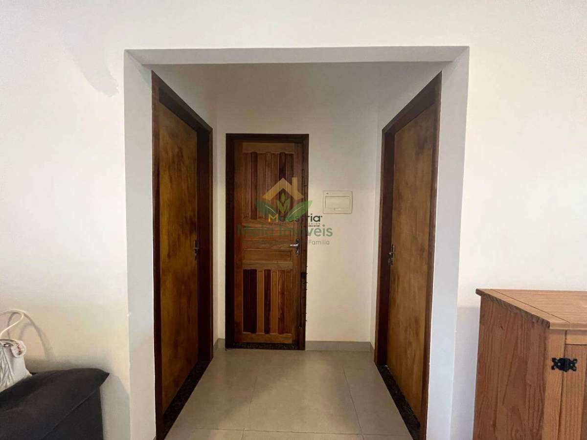 Casa à venda com 3 quartos, 220m² - Foto 7