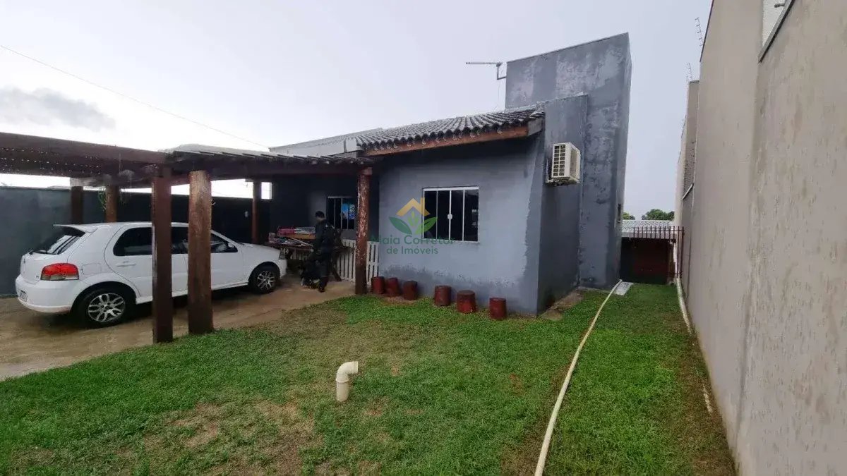 Casa à venda com 2 quartos, 70m² - Foto 3
