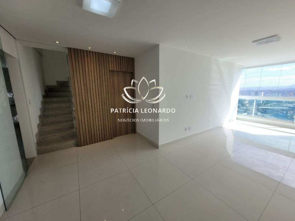 Cobertura à venda com 4 quartos, 210,00m² - Praia da Costa,Vila Velha