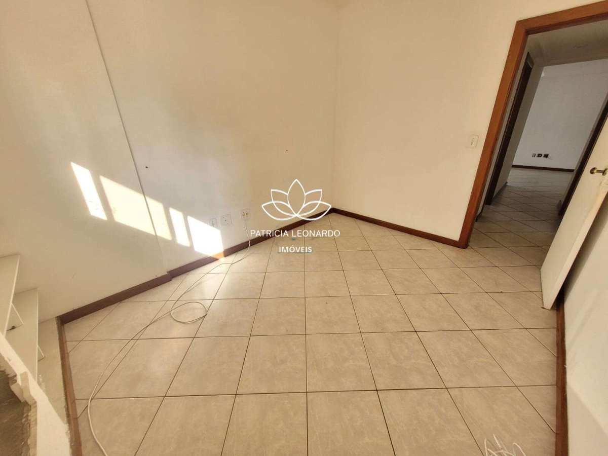  - Excelente apartamento à venda em Vila Velha, em Itapuã, com 4  quartos, 145m², 2 vagas de garagem