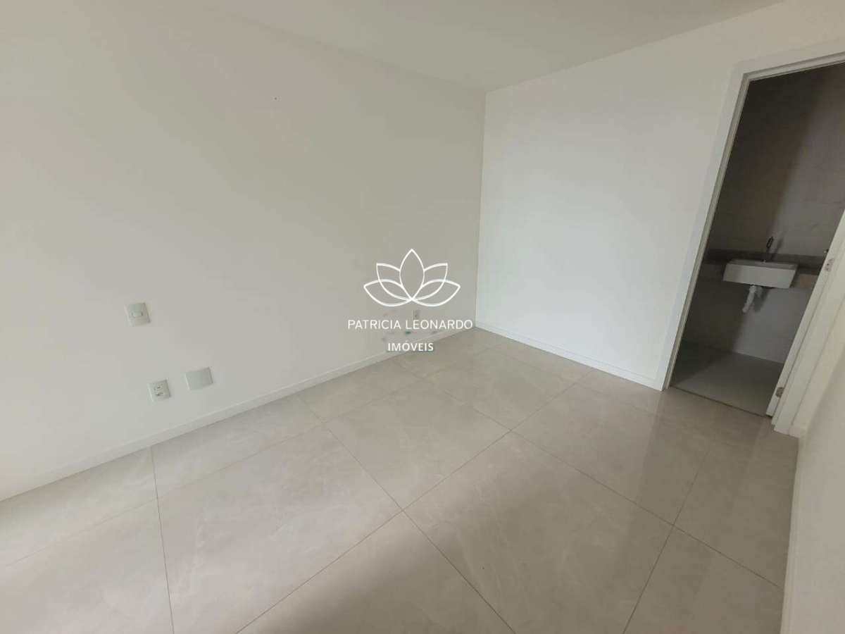  - Excelente apartamento à venda em Vila Velha, na Praia da Costa, com 2 quartos e uma vaga de garagem