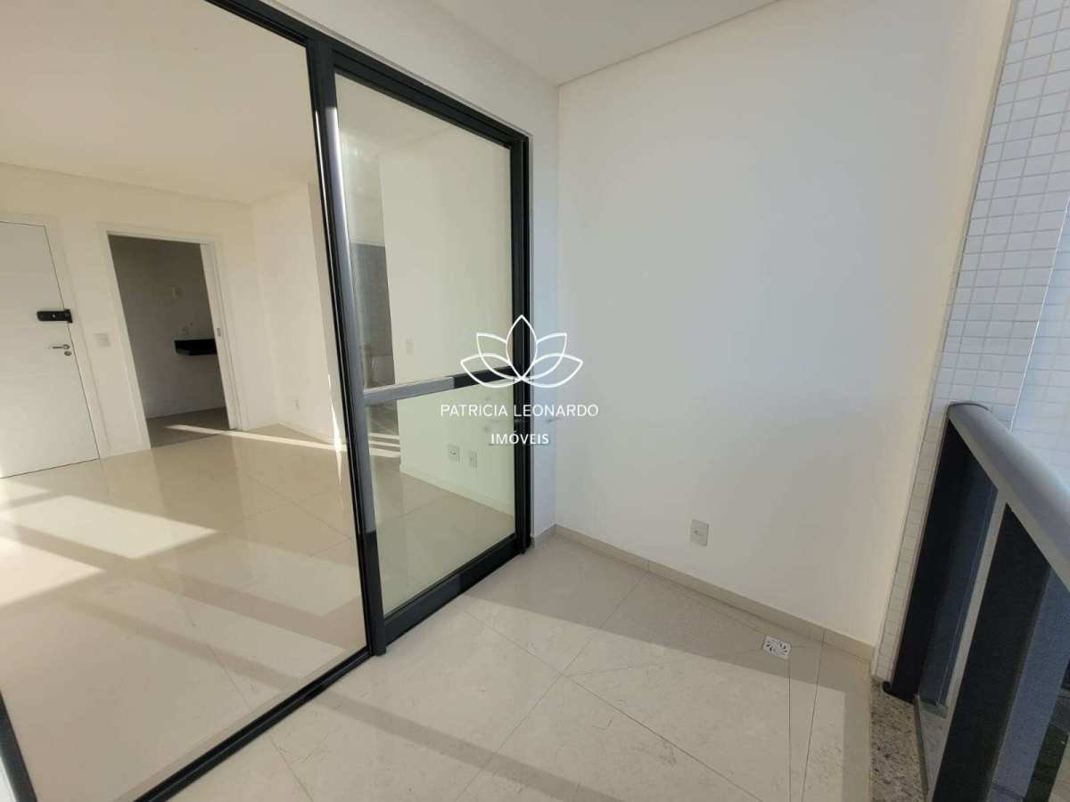  - Excelente apartamento à venda em Vila Velha, no Jockey de Itaparica, com 2 quartos e 2 vagas de garagem