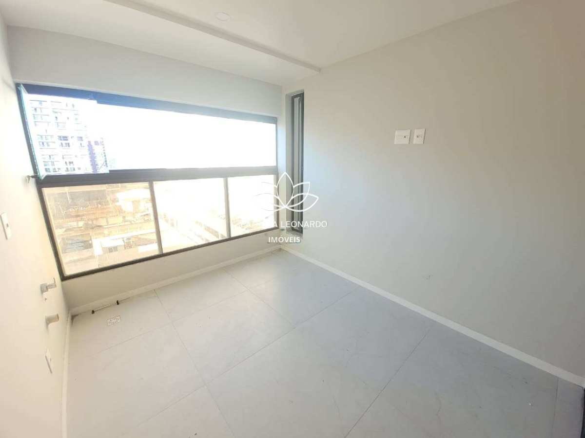  - Excelente apartamento à venda em Vila Velha, Praia de Itaparica, com 2 quartos e 2 vagas de garagem