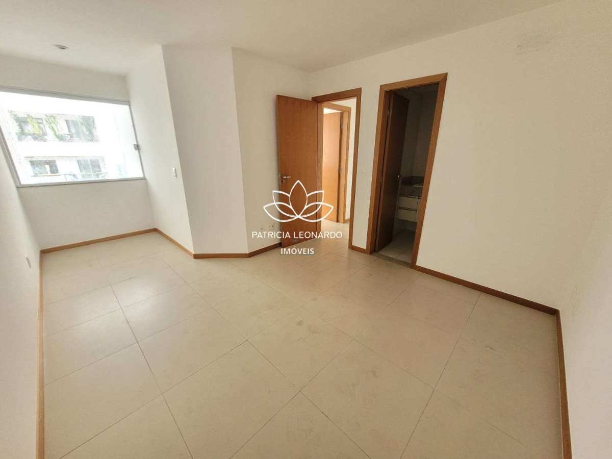  - Excelente apartamento com 3 quartos à venda em Itapuã a duas quadras do Mar.