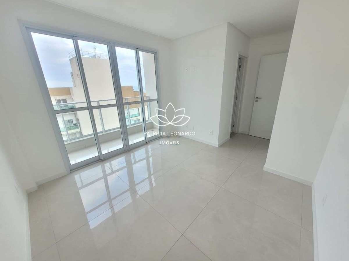  - Excelente  cobertura linear  à venda em Vila Velha, Praia de Itaparica, com 3 quartos e 2 vagas de garagem.