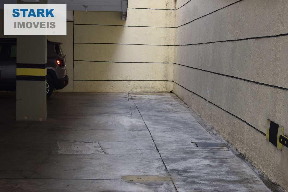 Apartamento à venda com 3 quartos - ,