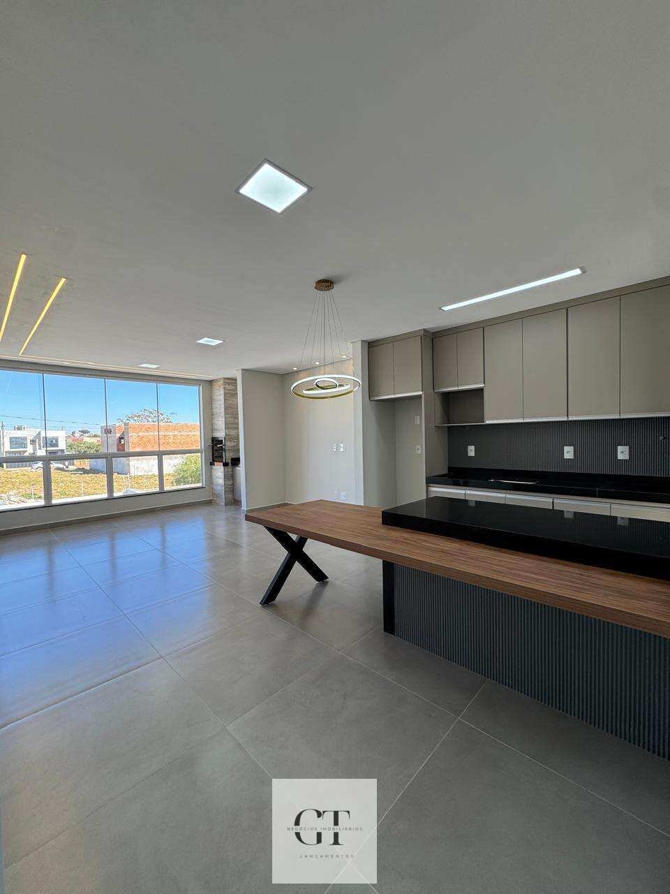 Apartamento à venda com 2 quartos, 72m² - Jardim Santa Lúcia,Franca