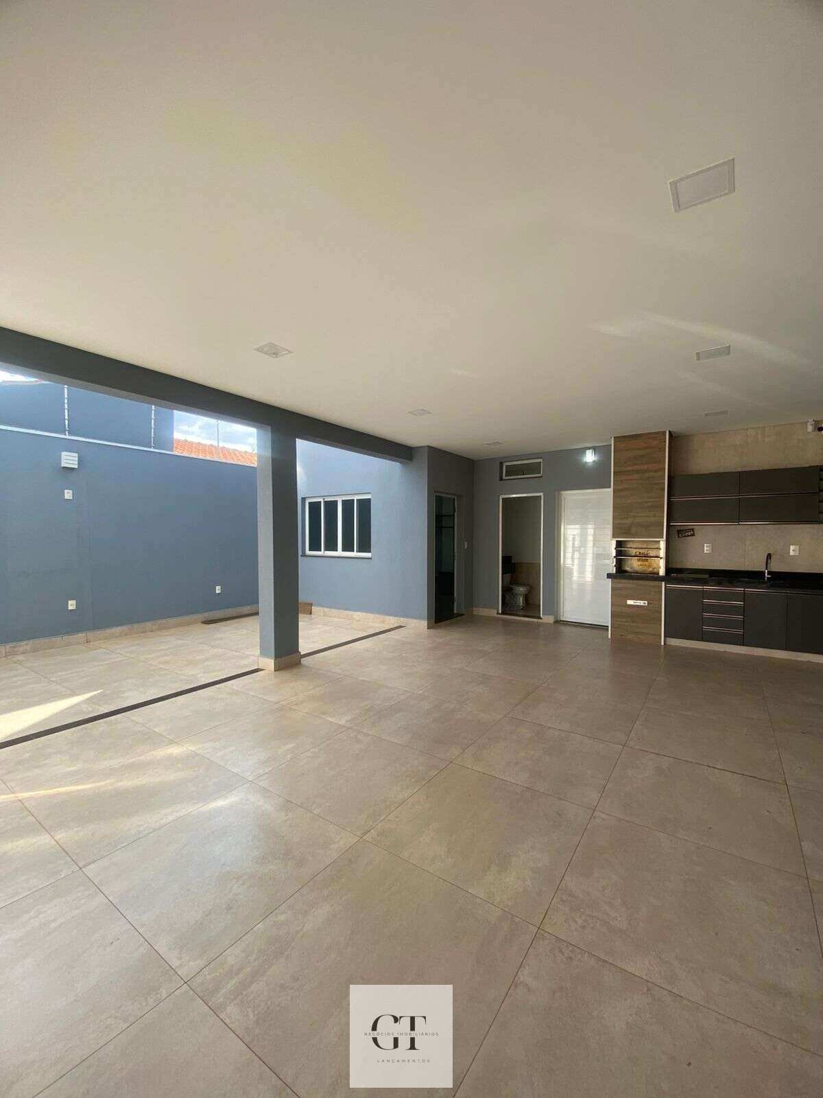 Casa à venda com 3 quartos, 160m² - Residencial Meireles,Franca