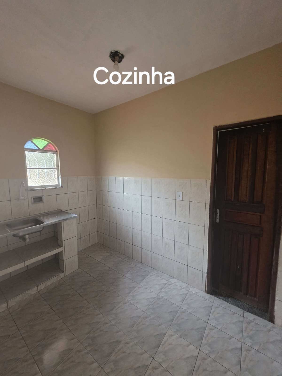  - Casa para alugar em Duque de Caxias, Vila São Luís, com 1 quarto