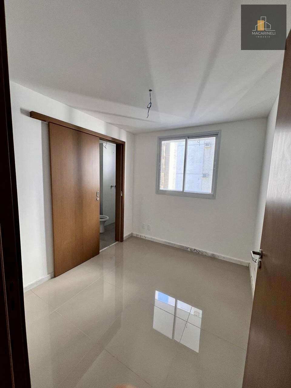 Apartamento à venda, no Ed. Ilha de Okinawa,  em Vila Velha, Praia de Itaparica, com 3 quartos, 75m² - Macarineli Imóveis