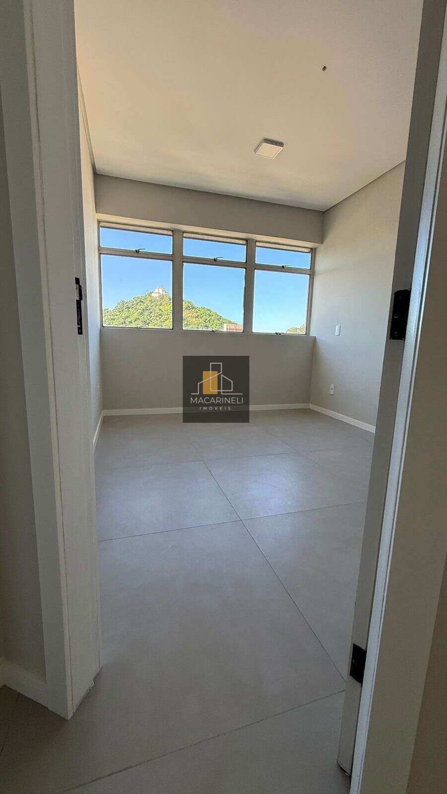 Apartamento à venda, no Ed. Mirante da Vila, em Vila Velha, Centro de Vila Velha, com 3 quartos, 140m² - Macarineli Imóveis