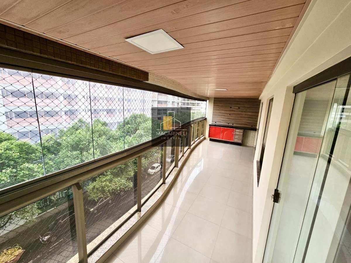 Apartamento à venda, no Ed. Castelo de Évora,  em Vila Velha, Praia da Costa, com 2 quartos, 90m² - Macarineli Imóveis