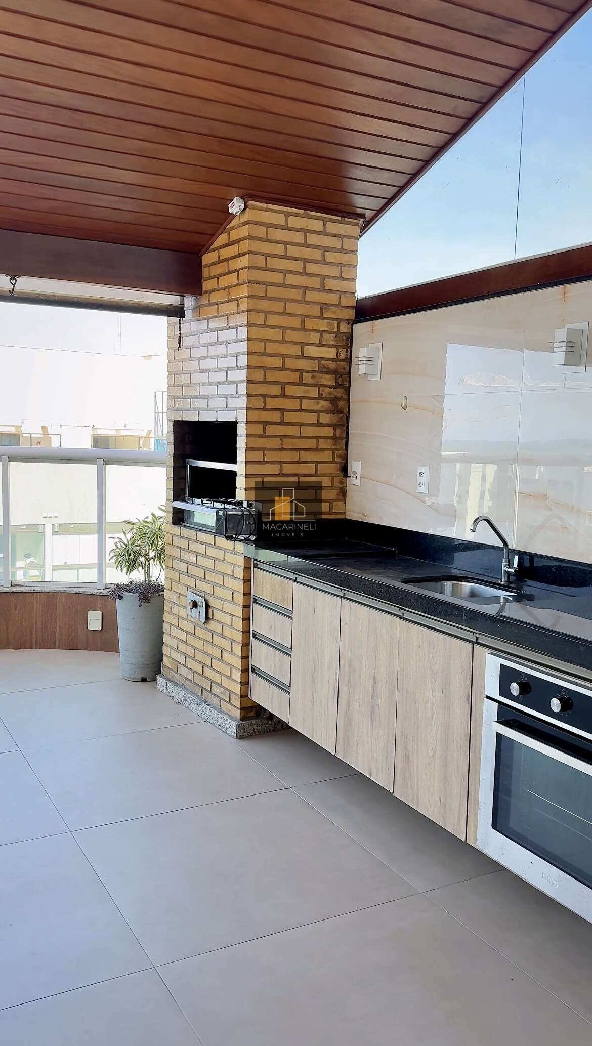 Apartamento à venda, no Ed. Ilhas Fiji, , Praia de Itaparica, com 3 quartos, 155m² - Macarineli Imóveis