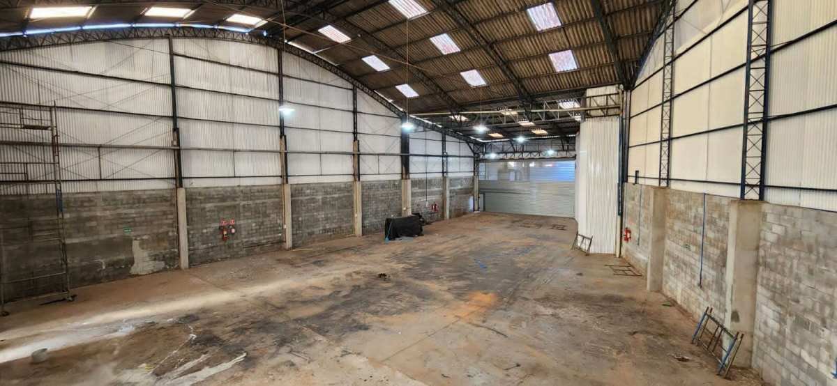 Galpão 900 m2 para Locação em Cajamar – Excelente Custo-Benefício - www.melhoresimoveisonline.com.br