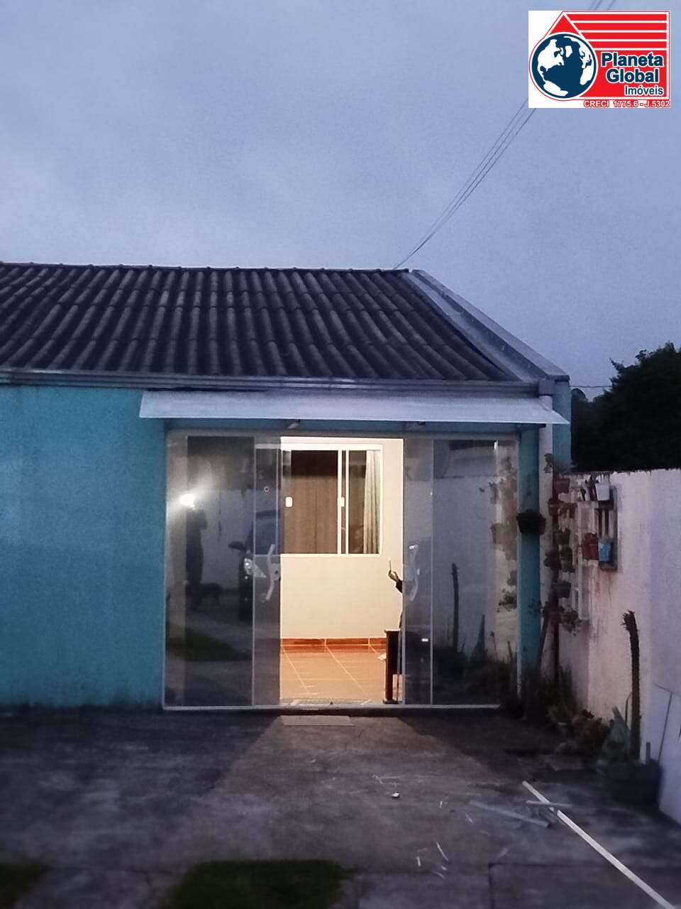 Casa geminada à venda com 2 quartos, 52m² - Planta Araçatuba,Piraquara