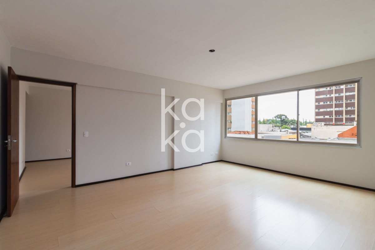 Apartamento Garden à venda, no Alto da Glória, com 3 quartos, 138,80m²