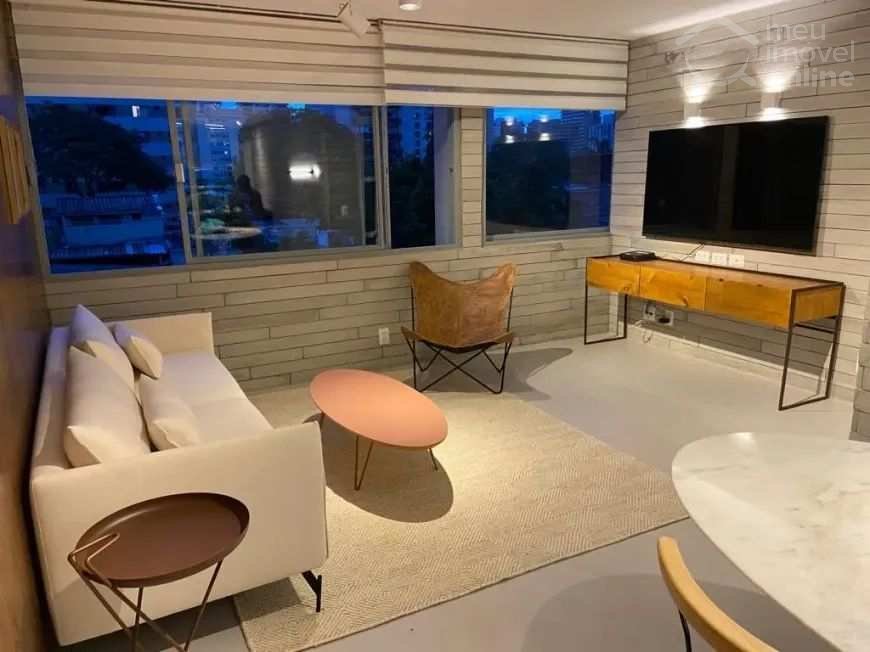 Apartamento a venda totalmente mobiliado com 3 dormitórios (1 suíte) e 1 vaga na Vila Olímpia, São Paulo - Meu Imóvel Online