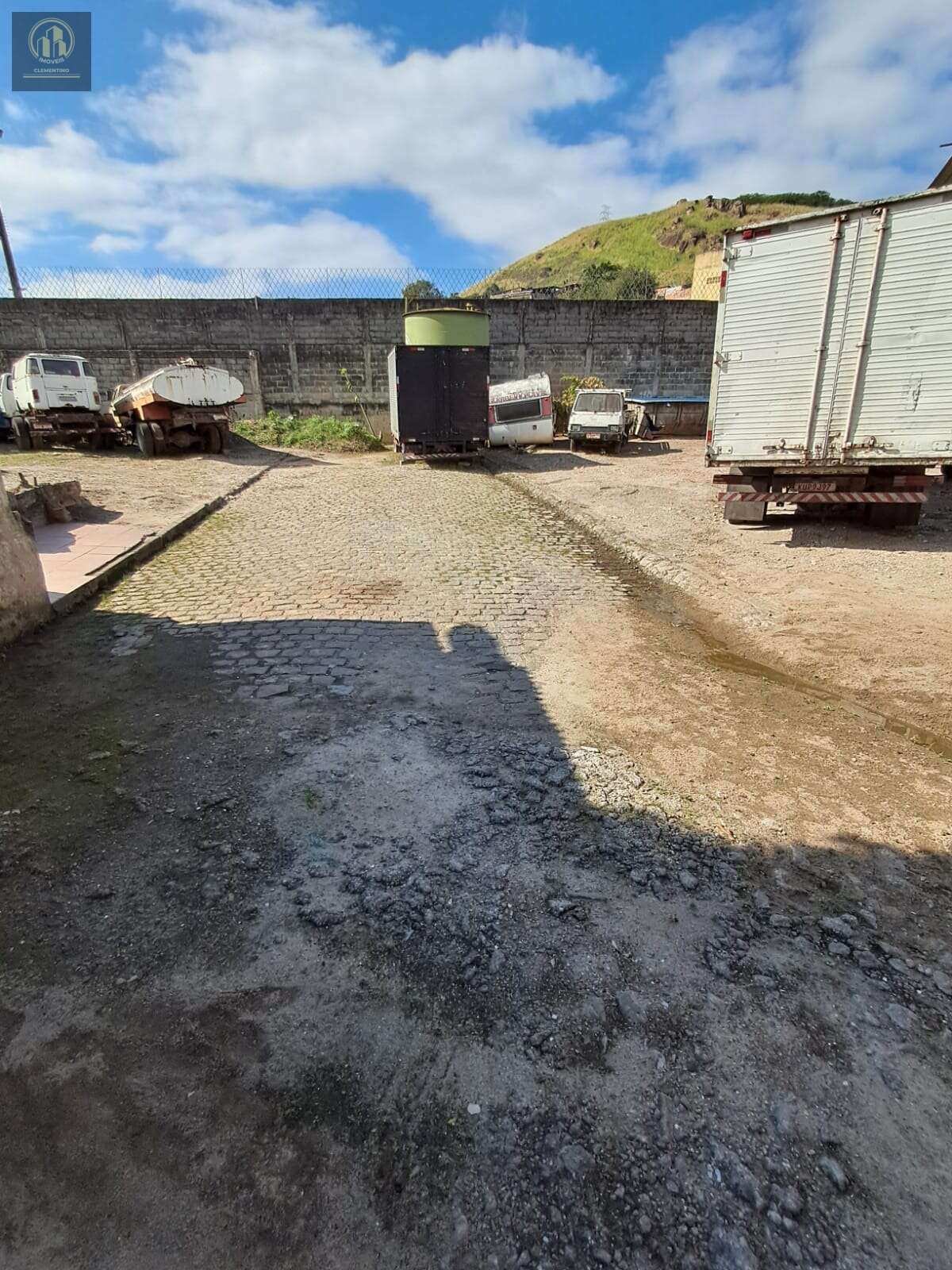  - Bangu - Junto ao Atacadista Assaí. Vendo 4 Lotes de Terreno, Total de 981m². Ideal para Comércio, Indústria, Igrejas, Etc..