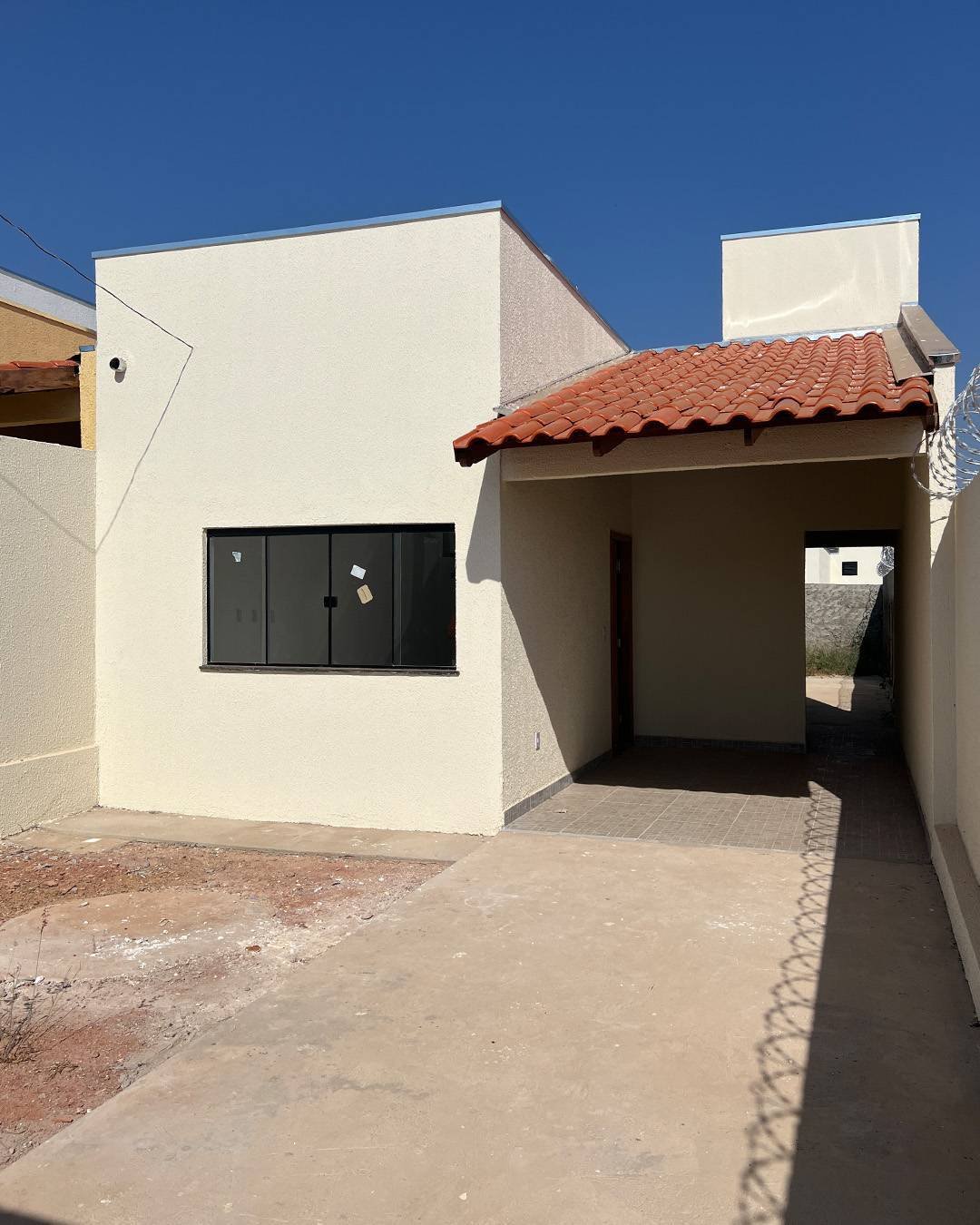 Casa à venda com 2 quartos, 69m² - ,