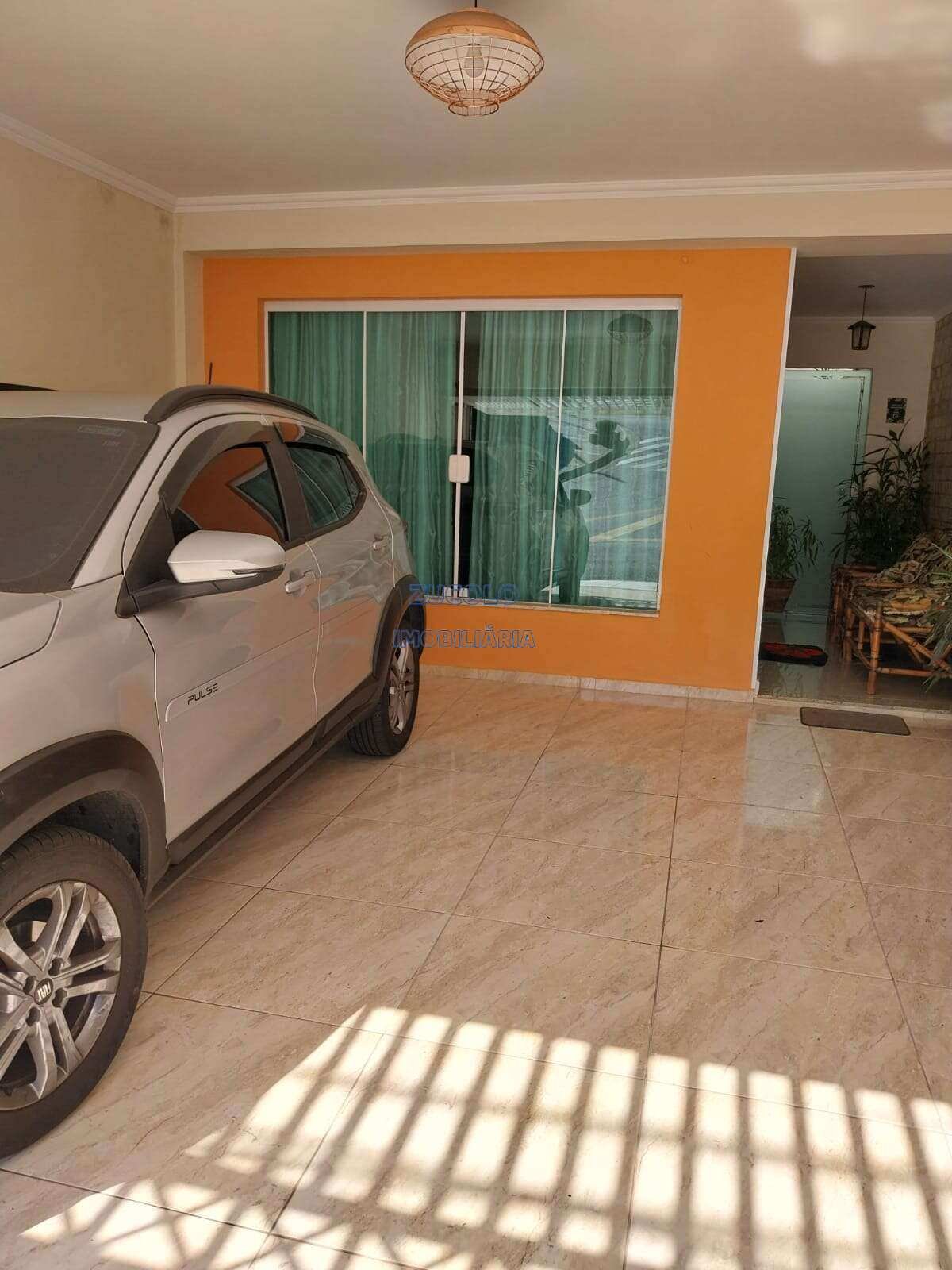Sobrado à venda em São Bernardo do Campo, Santa Terezinha, com 3 quartos, 174m² - Zucolo Imobiliária